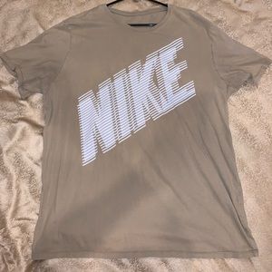 Men’s Nike T-Shirt